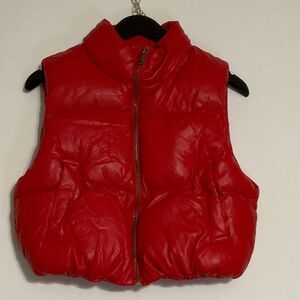 Double Zero Spicy Red Puffer Vest NWOT Small